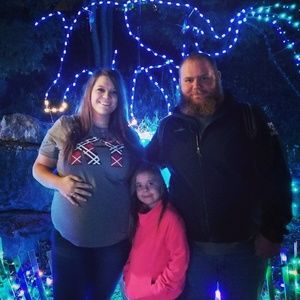 Meet your Posher, Thea